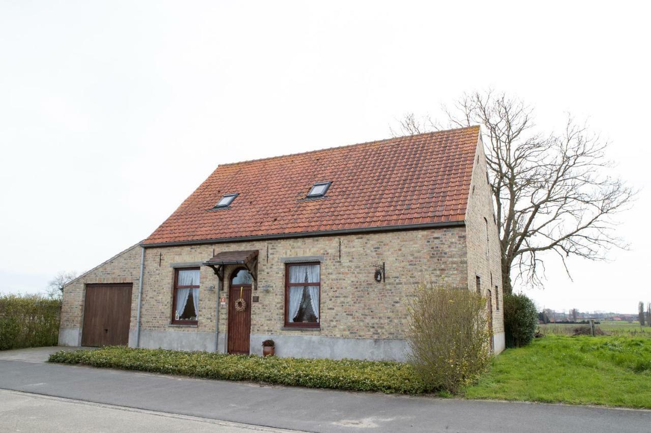 Averulle Vakantiewoning Kortemark ภายนอก รูปภาพ